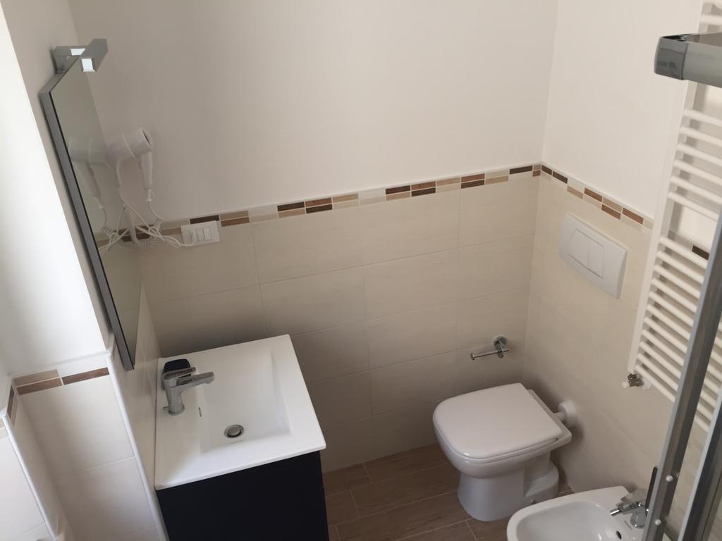 Hotel Mario Al Borgo San Benedetto del Tronto Habitación foto