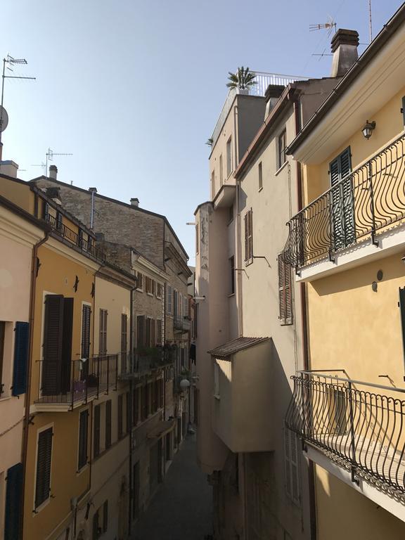 Hotel Mario Al Borgo San Benedetto del Tronto Exterior foto
